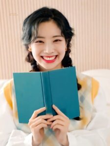 TWICE(トゥワイス)ダヒョンの人気の理由とは？なぜこんなに魅力的なの？可愛すぎる写真も紹介！